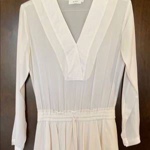 Sexy mid-thigh light dress long sleeves